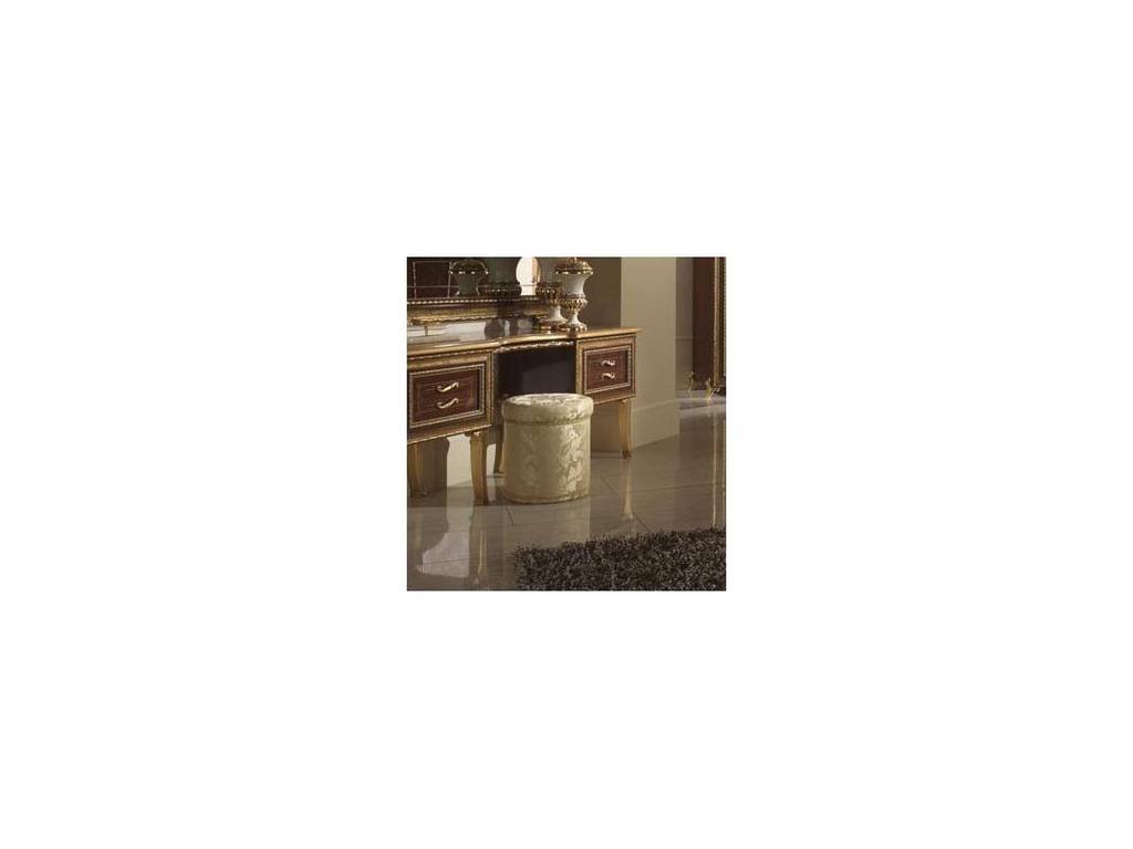 Arredo Classic: пуф(орех)