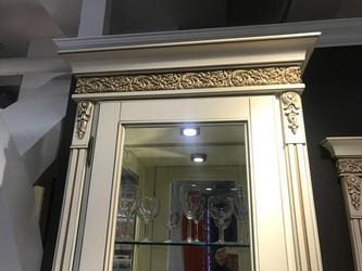 БМ: витрина 1 дверная(ваниль, золото)