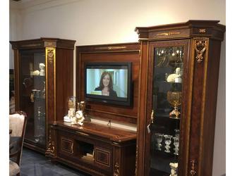Arredo Classic: панель тв(орех)