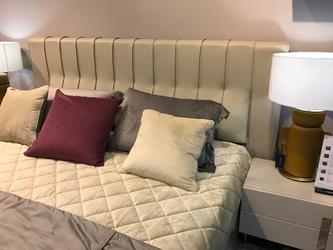 Mod Interiors: кровать двуспальная(бежевый)
