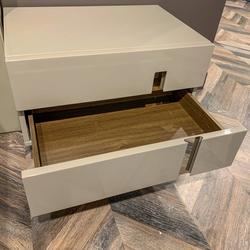 Mod Interiors: тумба прикроватная(бежевый)